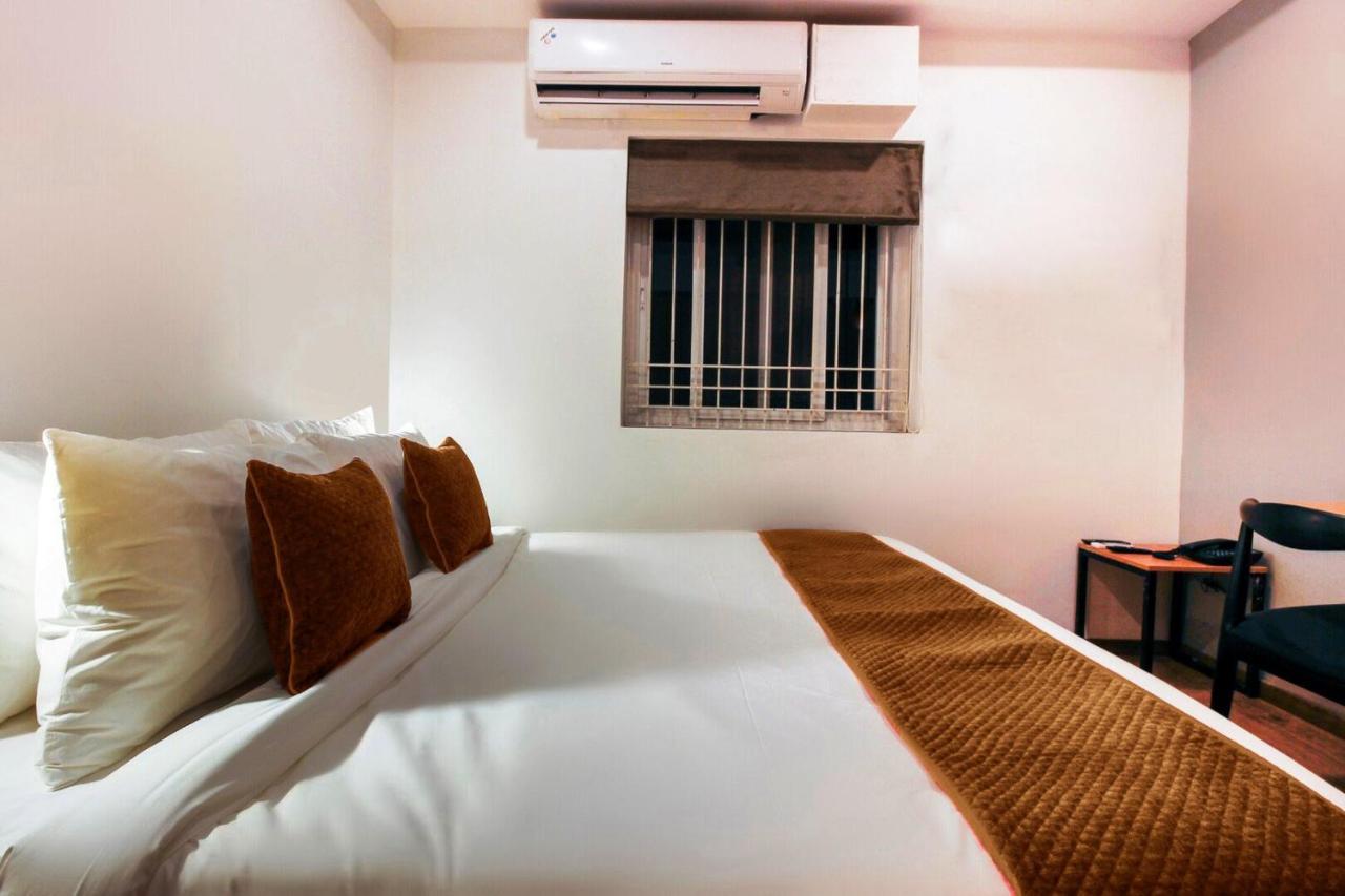 Fabhotel Mallikarjun Residency Хидерабад Екстериор снимка